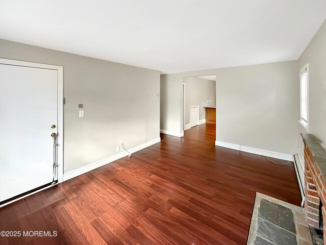 33 Prospect Ave in Red Bank, NJ - Building Photo - Building Photo