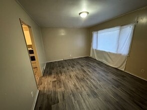 739 Sherman Ave in Waterloo, IA - Building Photo - Building Photo