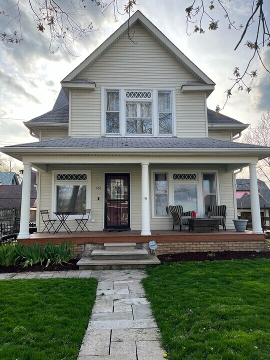 952 Tecumseh St in Indianapolis, IN - Building Photo