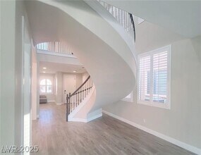 927 Via Canale Dr in Henderson, NV - Building Photo - Building Photo