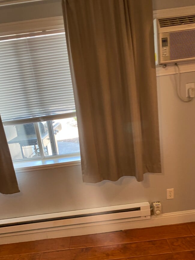 2308 O St, Unit 2308 B in Sacramento, CA - Building Photo - Building Photo