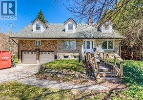 74 McDougall Rd in Waterloo, ON - Building Photo