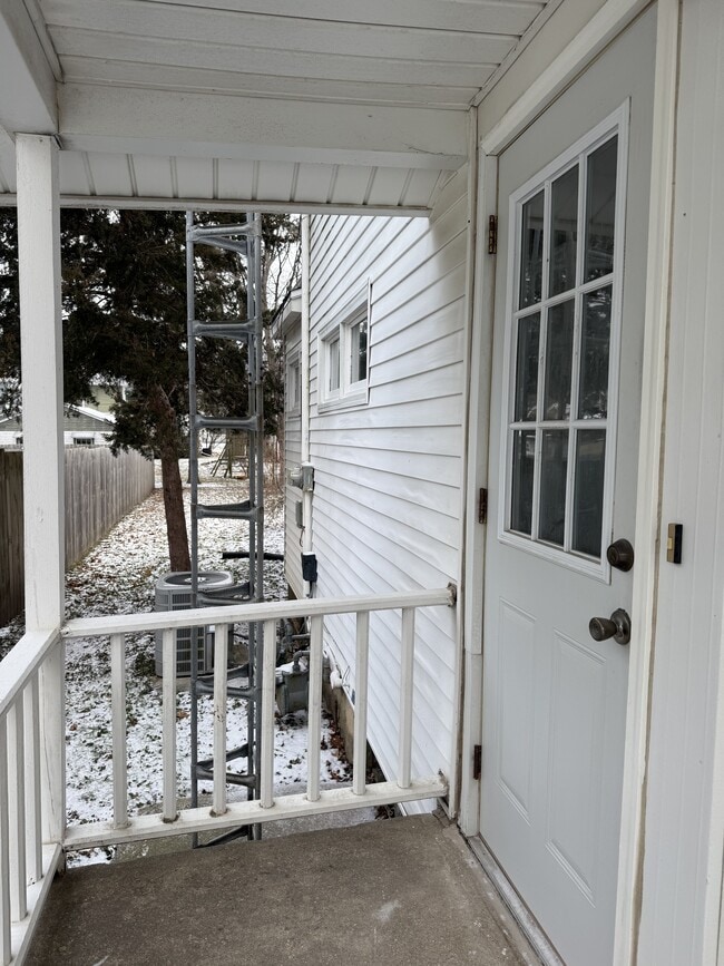 512 Monroe St in Janesville, WI - Building Photo - Building Photo