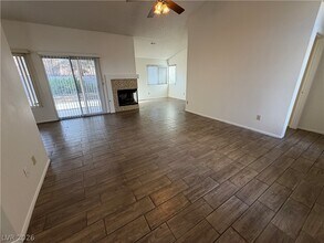 2071 Angel Falls Dr in Henderson, NV - Building Photo - Building Photo