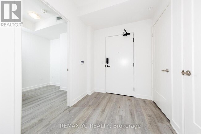 121 Lower Sherbourne St in Toronto, ON - Building Photo - Building Photo