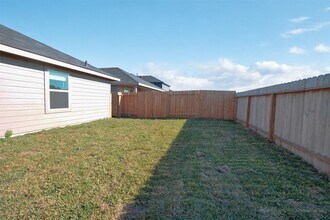 16839 Sangiovese Dr in Houston, TX - Foto de edificio - Building Photo