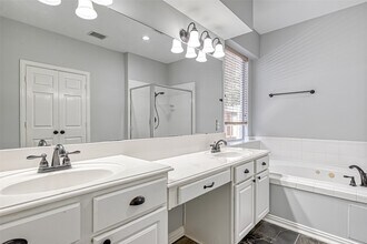 4907 Mountain Fork in Missouri City, TX - Building Photo - Building Photo