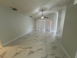1255 Waterway Cove Dr in Wellington, FL - Building Photo - Building Photo