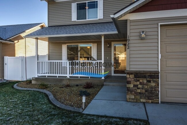 1922 E Highwing Ct in Post Falls, ID - Building Photo - Building Photo