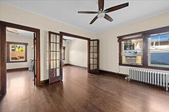 913 Green Bay Rd in Winnetka, IL - Building Photo - Building Photo