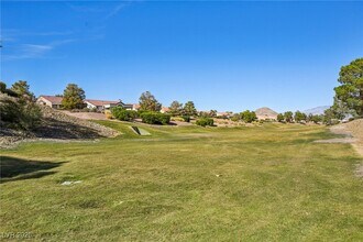 2504 Youngdale Dr in Las Vegas, NV - Foto de edificio - Building Photo