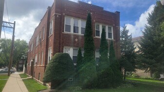 3020 N Lavergne Ave in Chicago, IL - Building Photo