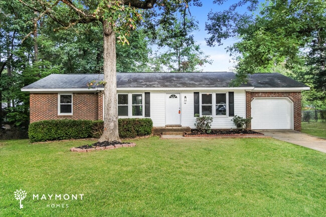 property at 140 Little Hampton Dr