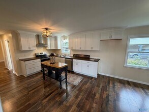 814 Frost St SW in Hartselle, AL - Building Photo - Building Photo