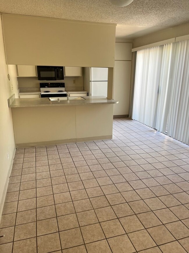 241 Baja Ave in Davis, CA - Building Photo - Building Photo