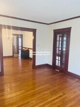 118 Governor Winthrop Rd in Somerville, MA - Building Photo - Building Photo