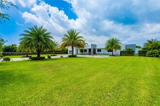 23660 SW 120th Ave in Princeton, FL - Building Photo - Building Photo