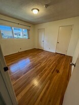 12817 Kling St, Unit 1 in Los Angeles, CA - Building Photo