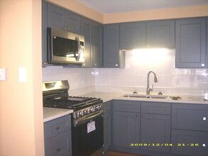 7019 W Irving Park Rd in Chicago, IL - Building Photo - Building Photo