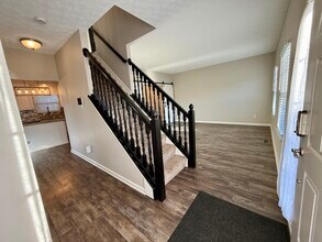 7846 Tree Lake Blvd in Powell, OH - Building Photo - Building Photo