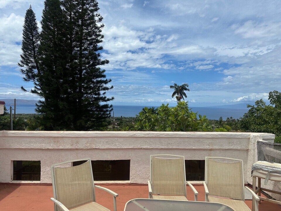 701 Kupulau Dr in Kihei, HI - Building Photo