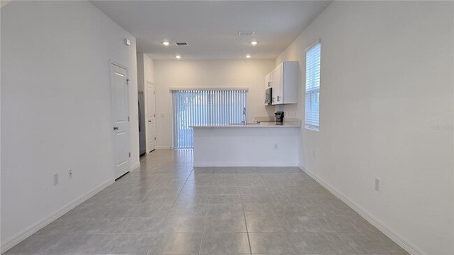 3004 Skyline Lp in Kissimmee, FL - Building Photo - Building Photo