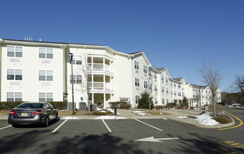 Meadowbrook in Tinton Falls, NJ - Building Photo - Building Photo