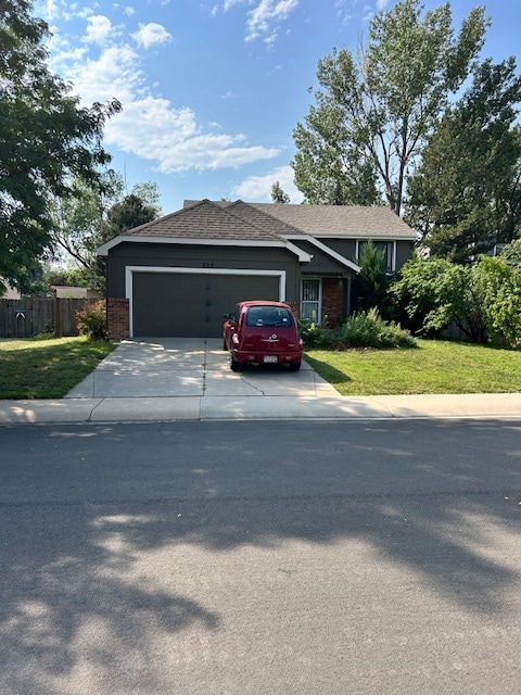 property at 725 Marigold Ln