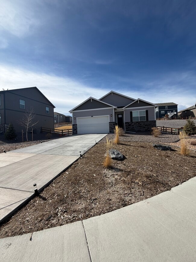 43137 Capilano Clb Ct in Elizabeth, CO - Building Photo - Building Photo