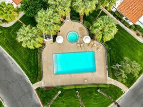 27 Cll Encinitas in Rancho Mirage, CA - Building Photo - Building Photo