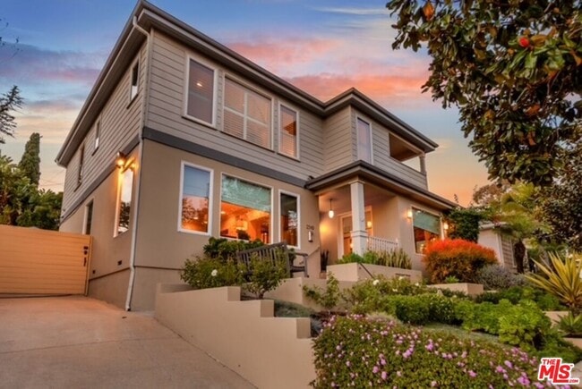 2319 Bagley Ave in Los Angeles, CA - Building Photo - Building Photo