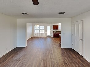 1821 Saint Andrews Dr in Murfreesboro, TN - Foto de edificio - Building Photo