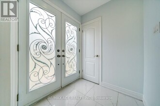 20 Martindale Rd in Toronto, ON - Building Photo - Building Photo