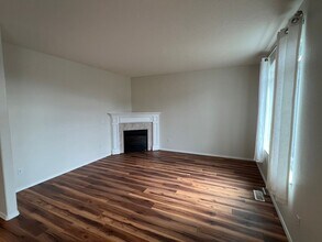 5447 N St in Washougal, WA - Building Photo - Building Photo