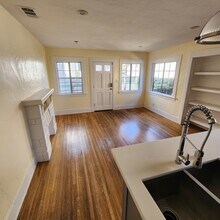 2214 Duvall St in Los Angeles, CA - Foto de edificio - Building Photo