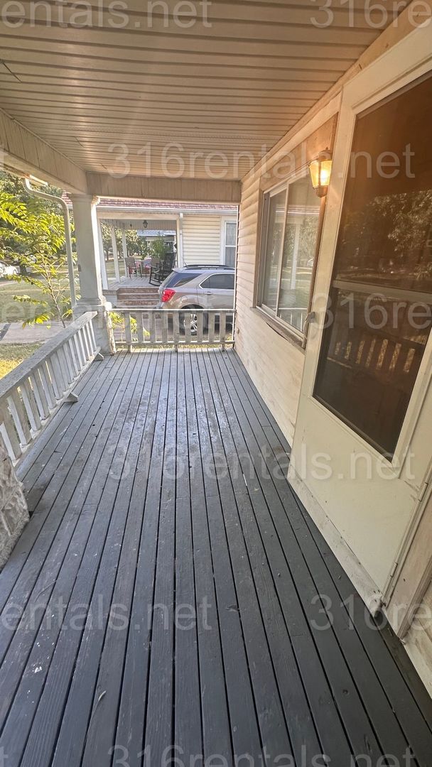 317 Chautauqua in Wichita, KS - Building Photo - Building Photo