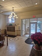 1479 N Milwaukee Ave in Libertyville, IL - Foto de edificio - Building Photo