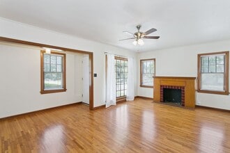803 N Terrace Dr in Wichita, KS - Building Photo - Building Photo