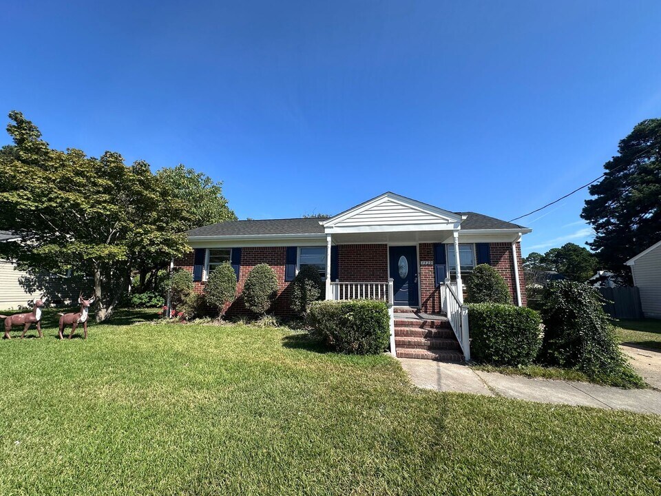 1529 City Park Ave in Portsmouth, VA - Building Photo