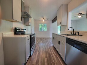 14421 Horseshoe Trail in Balch Springs, TX - Building Photo - Building Photo
