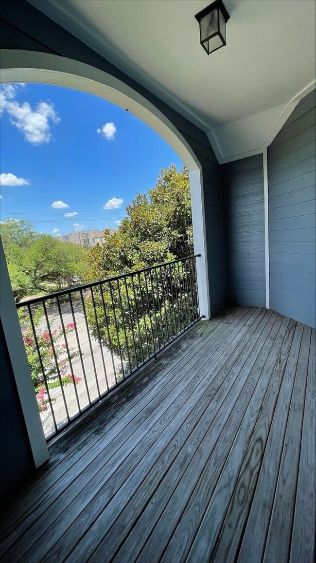property at 1718 Elgin St
