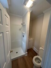 19 Butterfield St, Unit Second floor in Lowell, MA - Building Photo - Building Photo