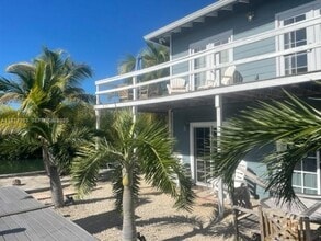 27316 Cayman Ln in Summerland Key, FL - Building Photo - Building Photo