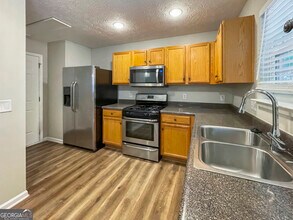 1192 Matt Moore Ct in Lithia Springs, GA - Building Photo - Building Photo