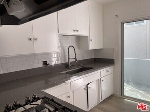 525 S Osage Ave in Inglewood, CA - Building Photo - Building Photo