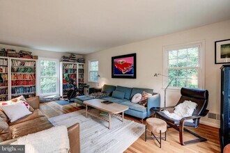 7525 Cayuga Ave in Bethesda, MD - Building Photo - Building Photo