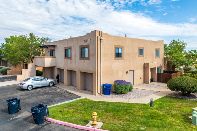 Arroyo Del Sol Condominiums in Albuquerque, NM - Building Photo - Building Photo