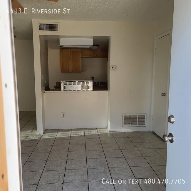 4413 E Riverside St in Phoenix, AZ - Building Photo - Building Photo