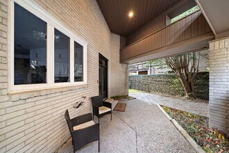2524 Nantucket Dr in Houston, TX - Building Photo - Building Photo