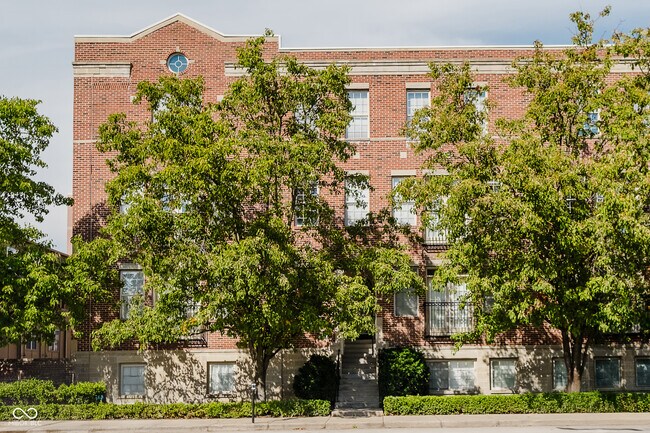 420 E Ohio St in Indianapolis, IN - Building Photo - Building Photo